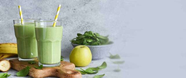 Kadi Patta And Banana Smoothie