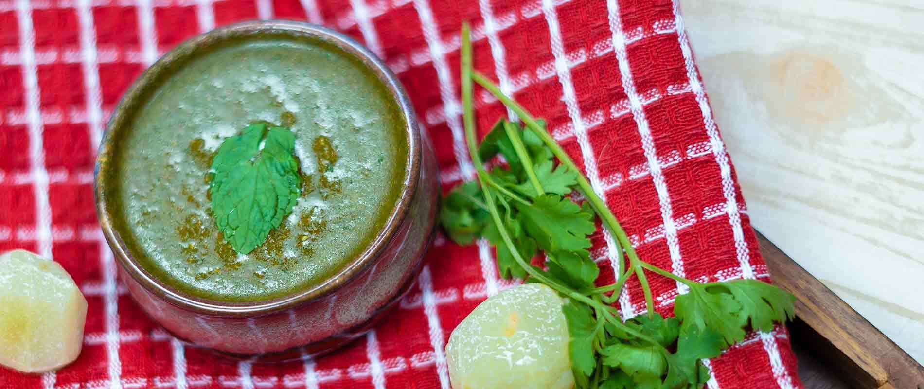 Pudina Dhaniya And Amla Chutney Recipe