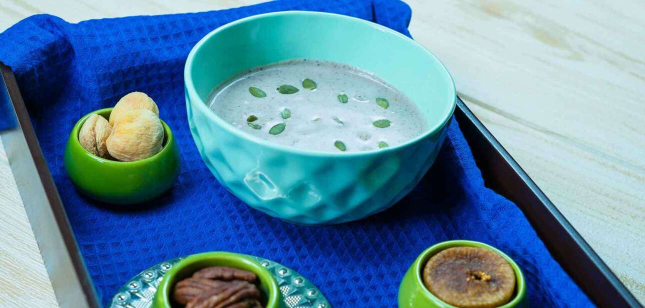 Nuts And Dry Fruits Smoothie