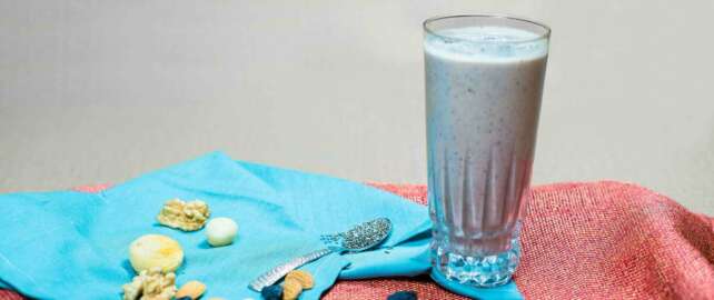 Nuts And Dry Fruits Shake