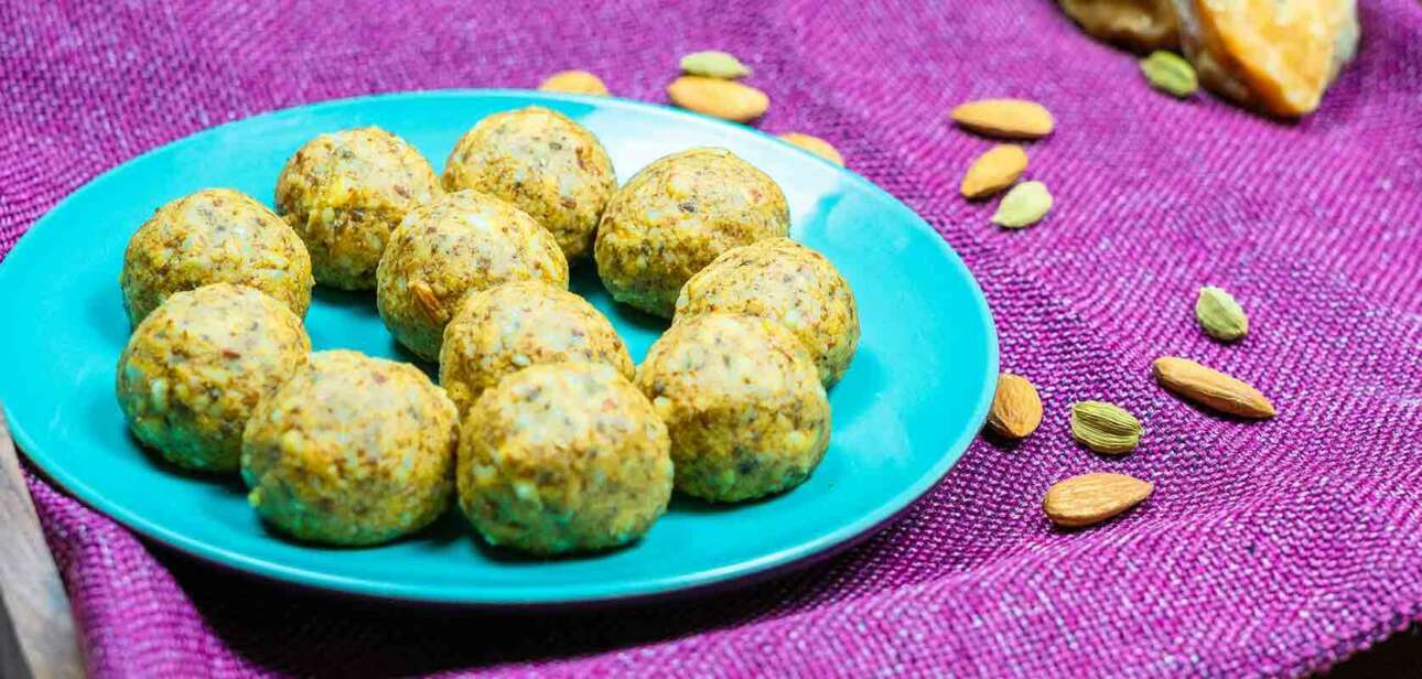 Chickpea-flour-ladoo