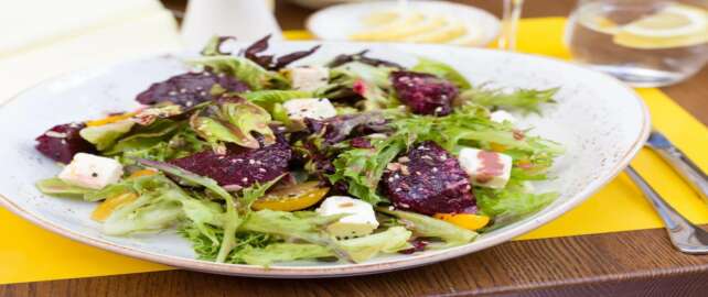 Pear Salad With Beetroot